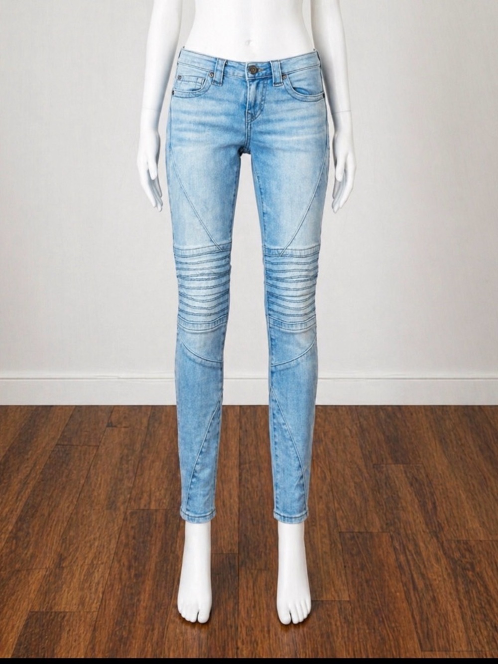 True Religion Halle midi rise super skinny moto jeans 25